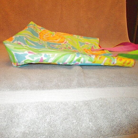 LILLY Pulitzer x ESTEE Lauder BEACH Tote BAG Tropical LEMONS Canvas SHOULDER - Picture 9 of 12